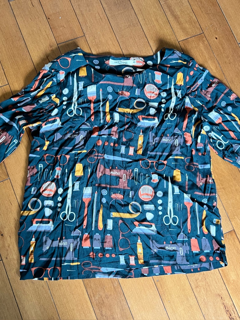 Women’s Dark Green Tool-Print Blouse with 3/4 Sleeves